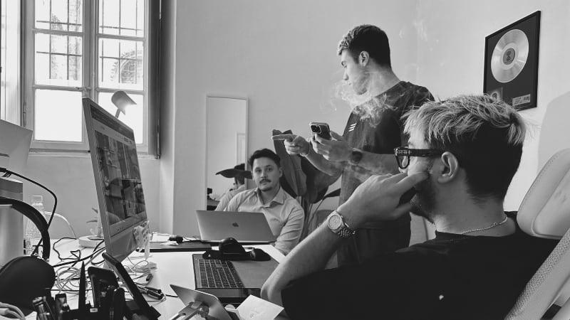 identity/ed3sign_identity 8